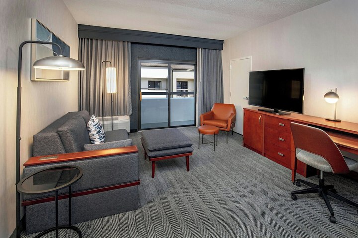 Courtyard by Marriott Boston Andover