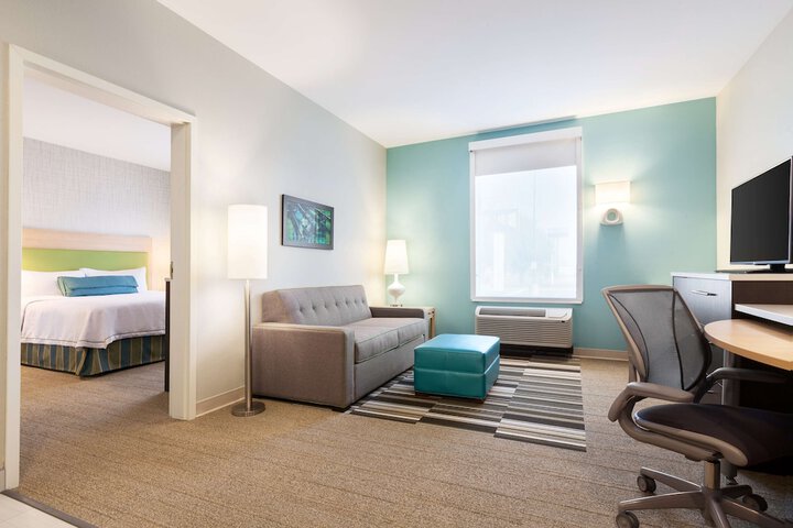 Room 12 of 34