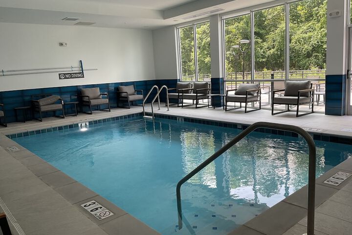 La Quinta Inn & Suites by Wyndham Manchester / Arnold AFB