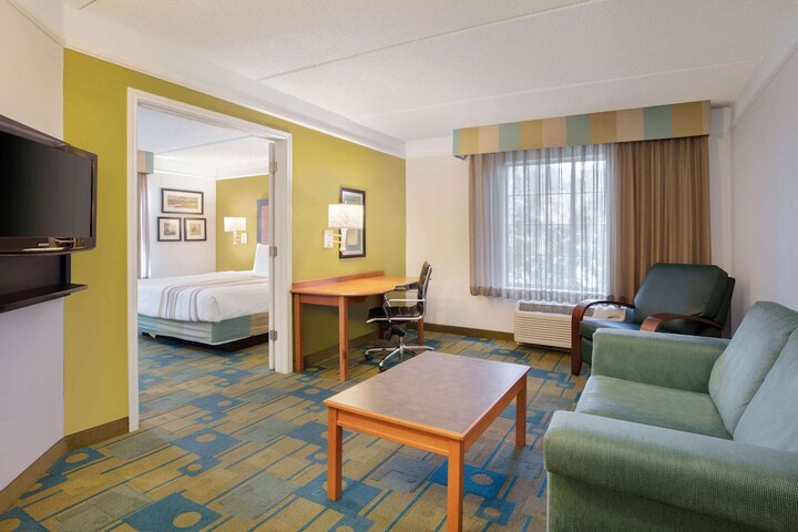 Room 17 of 30
