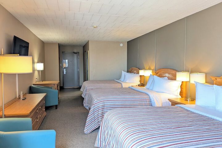 Confederation Place - Hotel