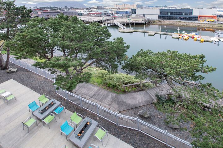 Holiday Inn Express Hotel & Suites Seaside-Convention Center by IHG