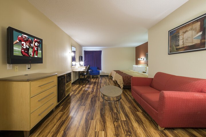 Room 12 of 24