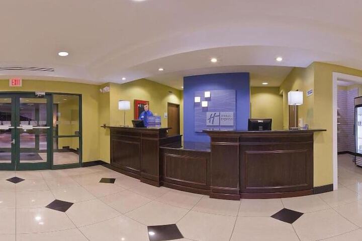 Hotel Interior 11 of 40
