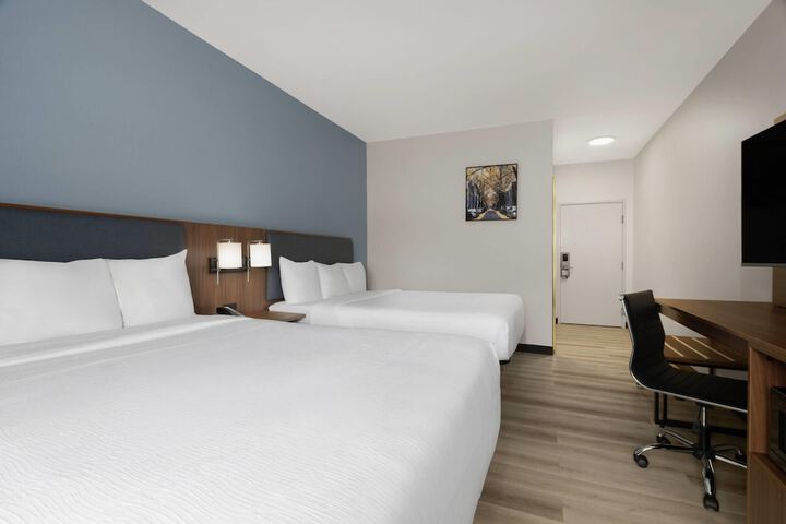 Wingate by Wyndham Dublin Near Claytor Lake State Park