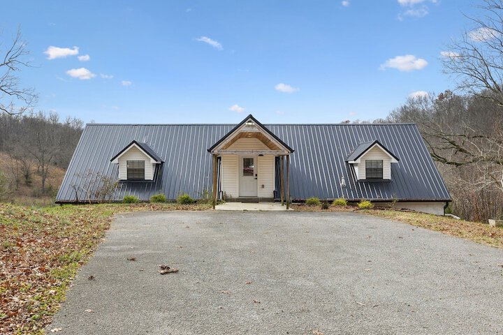 Fox Haven Retreat-modern Cabin-acres of Priv Land