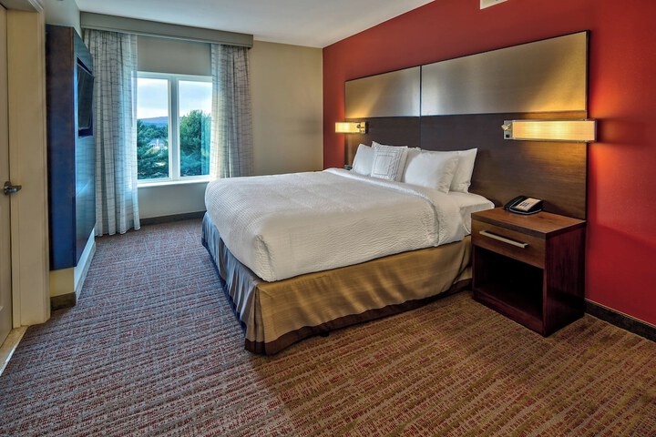Room 16 of 30