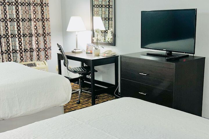 Room 28 of 28