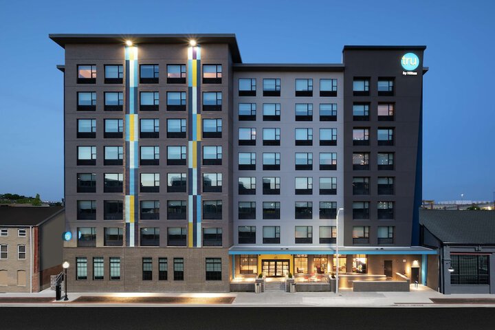 Hotel 2 of 48