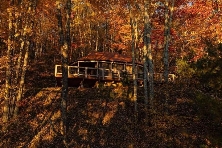 Elk & Embers Mountain Hideaway