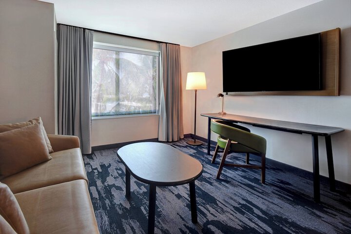 Room 17 of 42