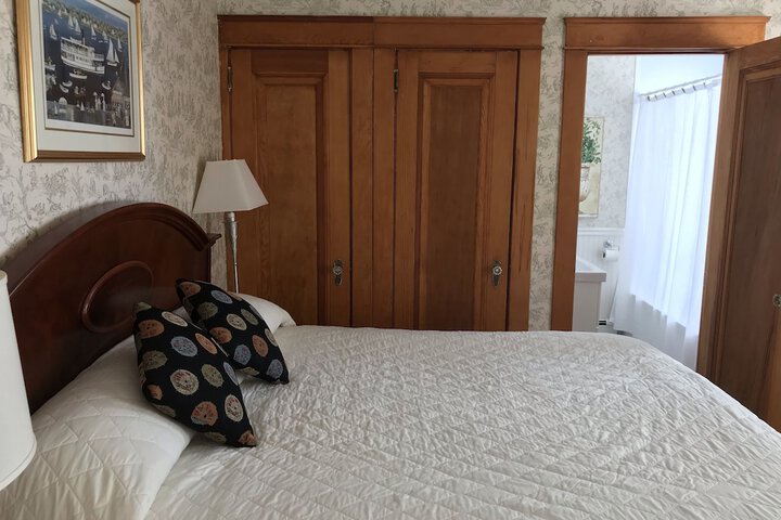Room 45 of 156