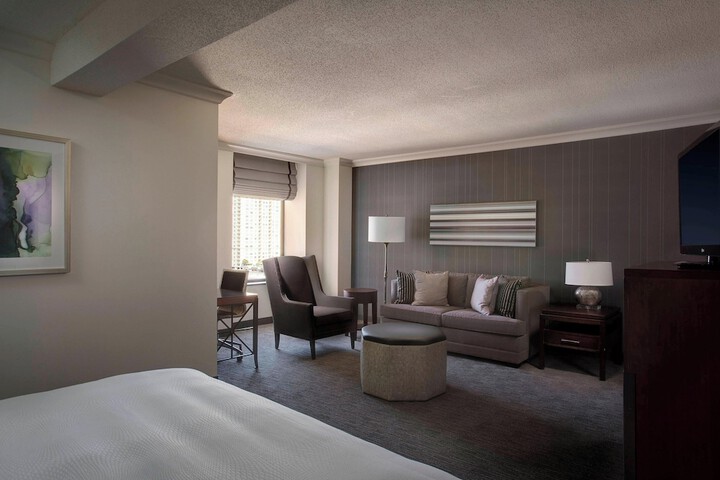 Room 40 of 99