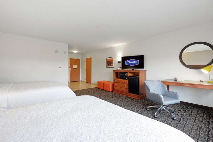 Room 34 of 46