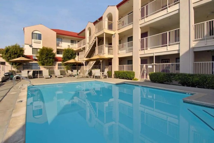 California Inn & Suites Rancho Cordova - Sacramento