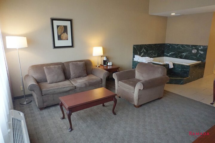 Room 17 of 97