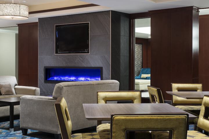Holiday Inn Express & Suites Sherwood Park-Edmonton Area by IHG