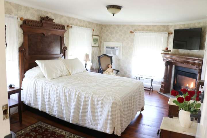Room 16 of 116