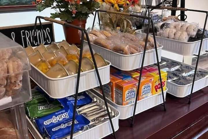 Breakfast/Coffee Service 97 of 132