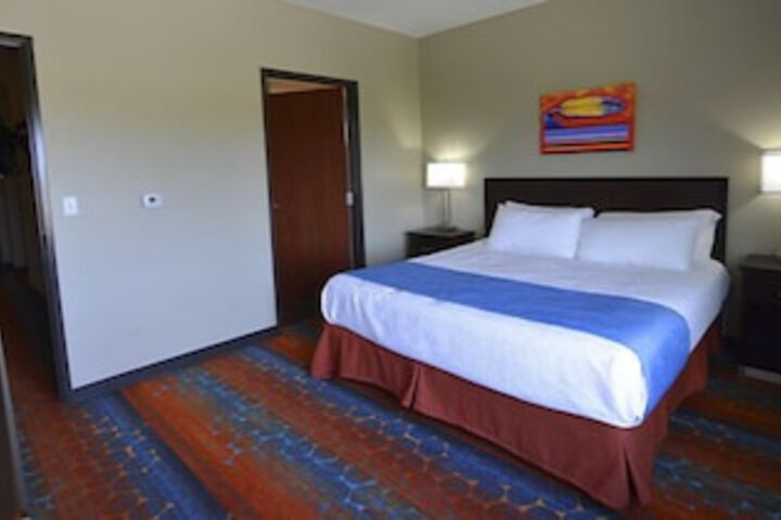 Room 17 of 39