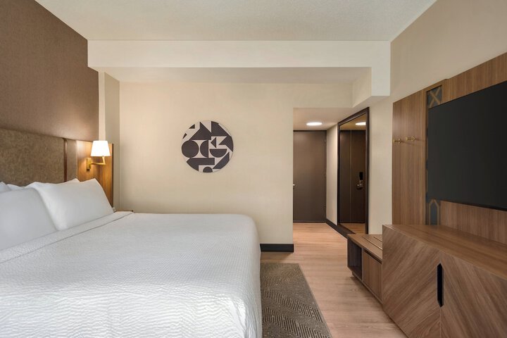 Room 59 of 86