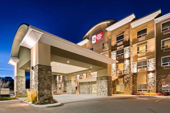 Hotel 2 of 39