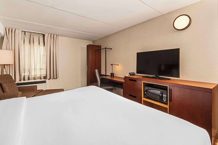 Room 20 of 53