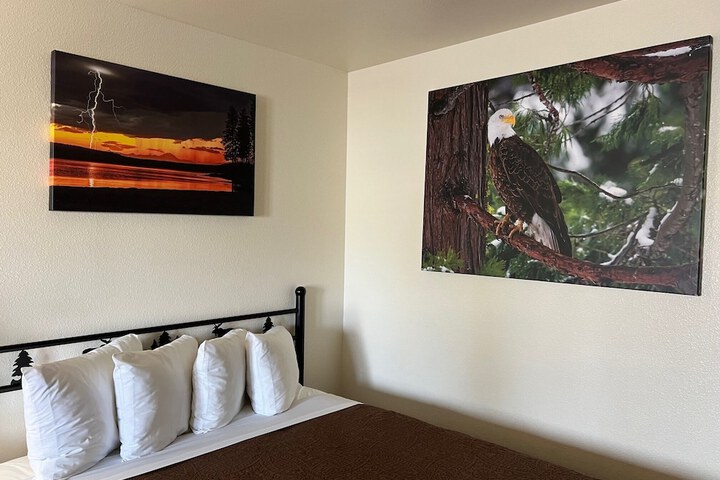 Antlers Inn