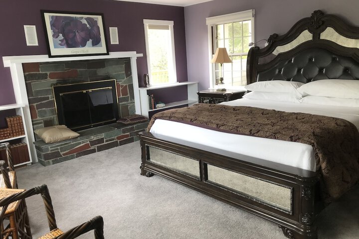 Room 18 of 80