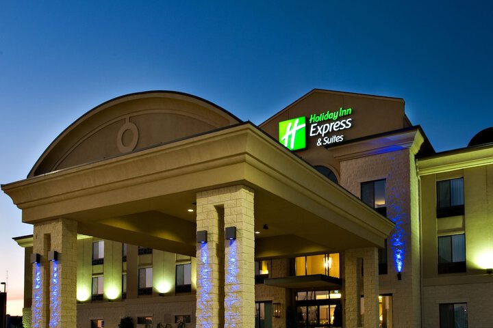 Holiday Inn Express & Suites Wichita Falls by IHG