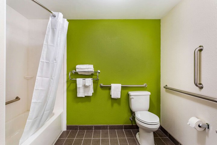 Room 7 of 35
