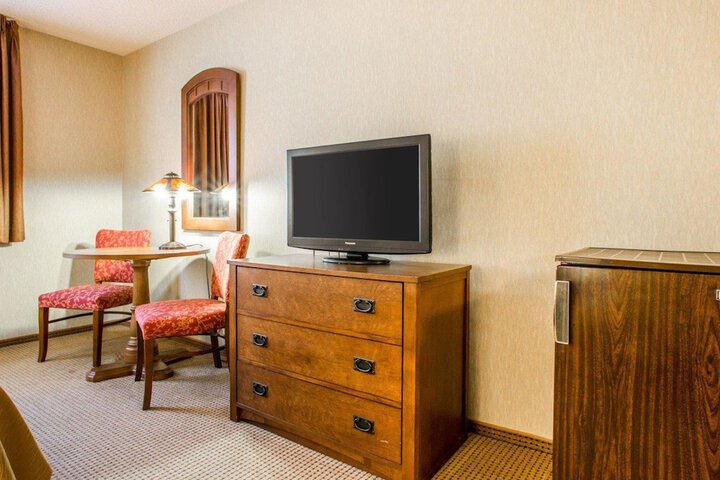 Room 18 of 29