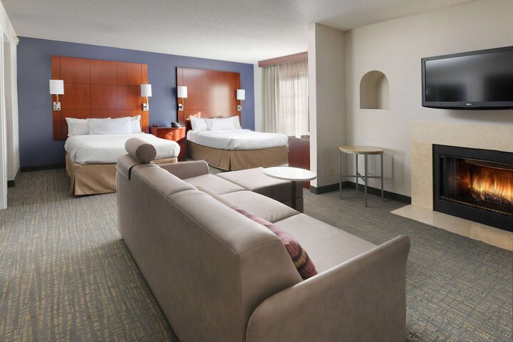 Room 19 of 30