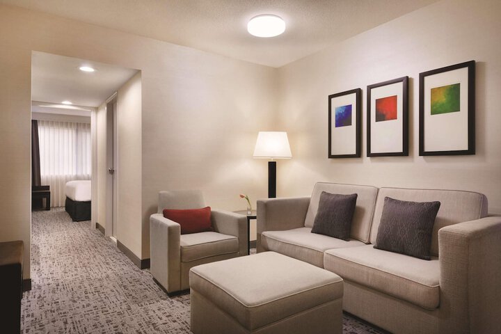 Radisson Hotel Vancouver Airport