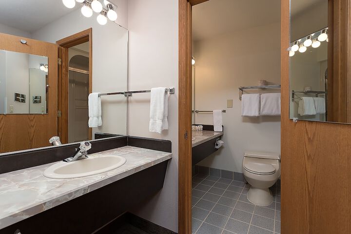 Room 20 of 32