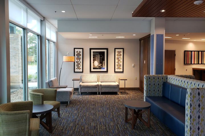 Holiday Inn Express & Suites Savannah N - Port Wentworth by IHG