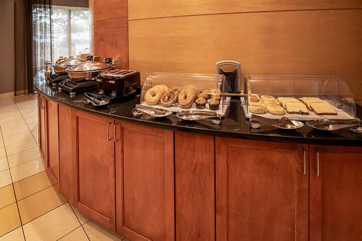 Breakfast/Coffee Service 36 of 43