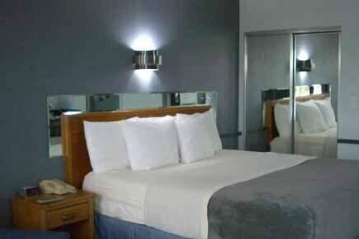 Room 20 of 39