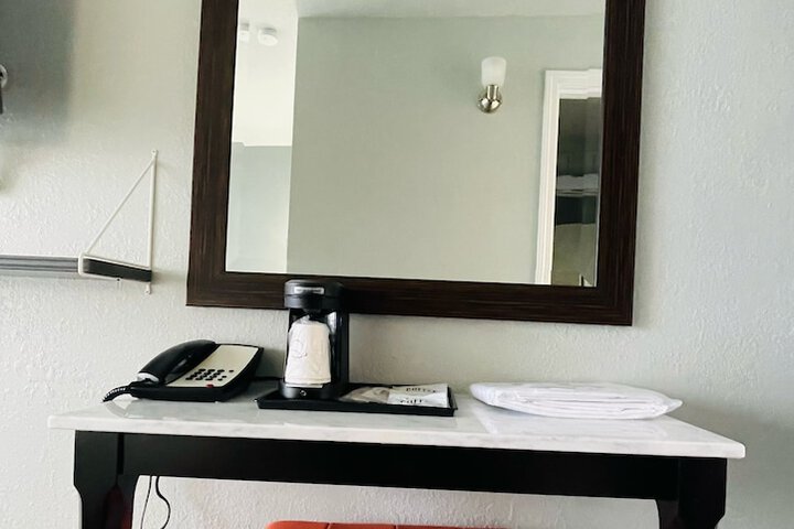 Room 77 of 113