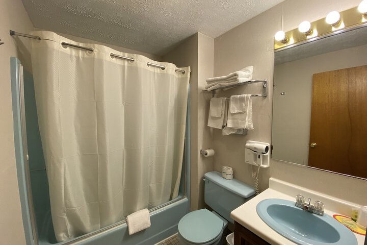 Economy Lodge