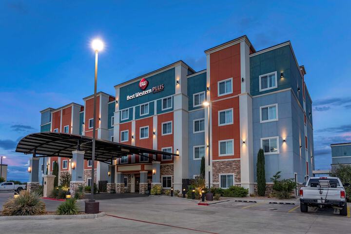 Hotel 2 of 29