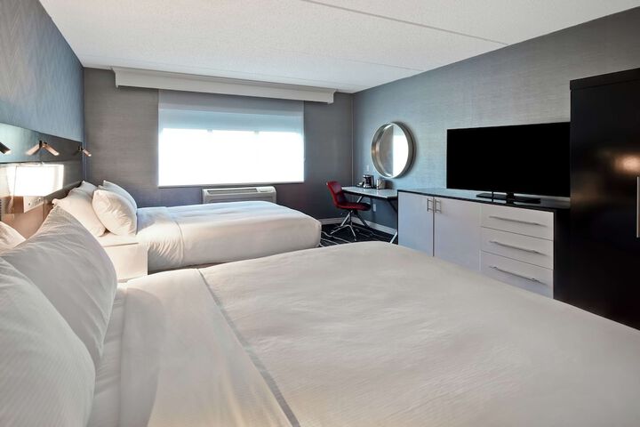 Room 57 of 102