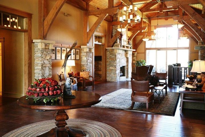 REDTAIL MOUNTAIN RESORT