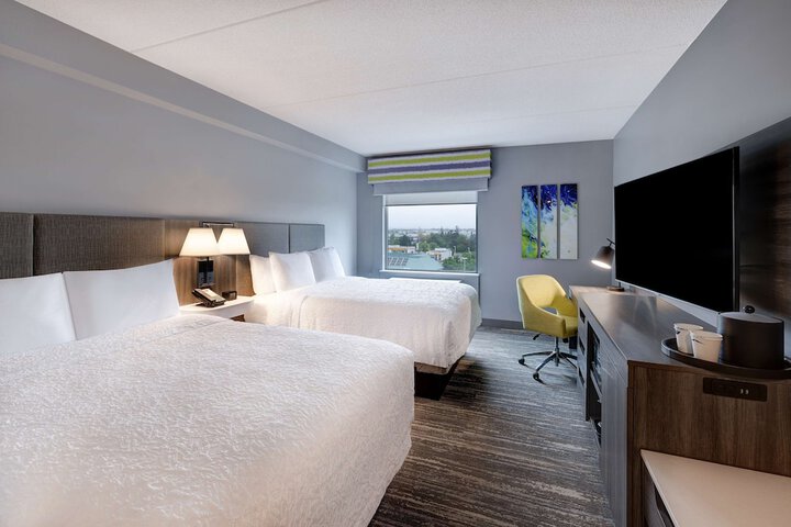 Room 13 of 37
