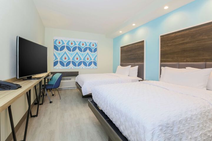 Room 21 of 33