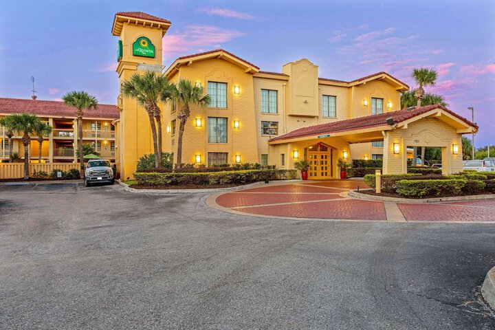 Hotel 2 of 25