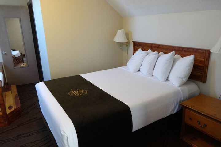 Alpine Lodge & Resort Burkesville