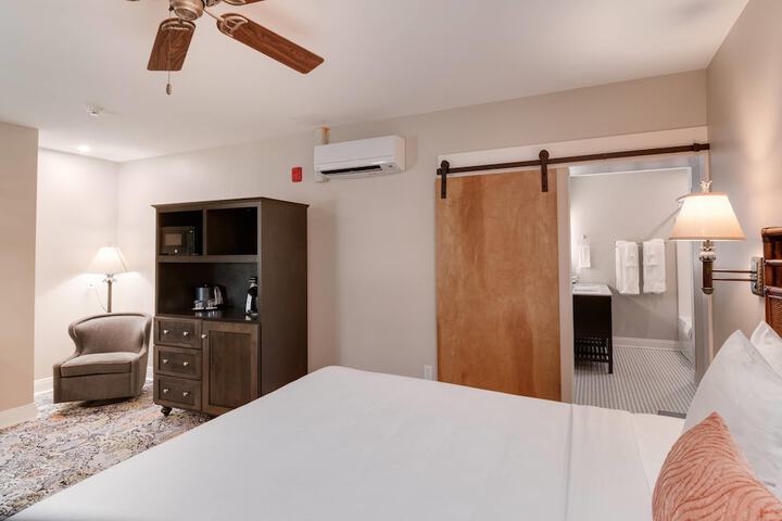 The Port Inn - Port St. Joe an Ascend Collection Hotel