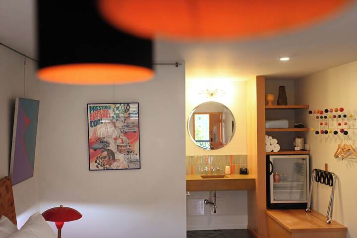 Room 75 of 127