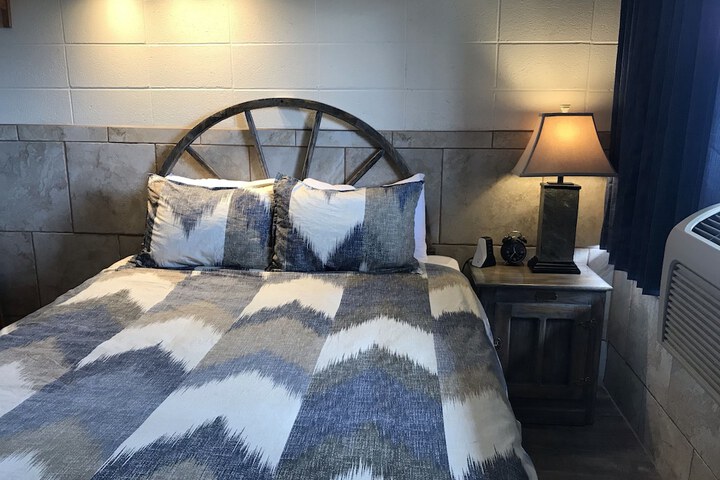 Room 20 of 38